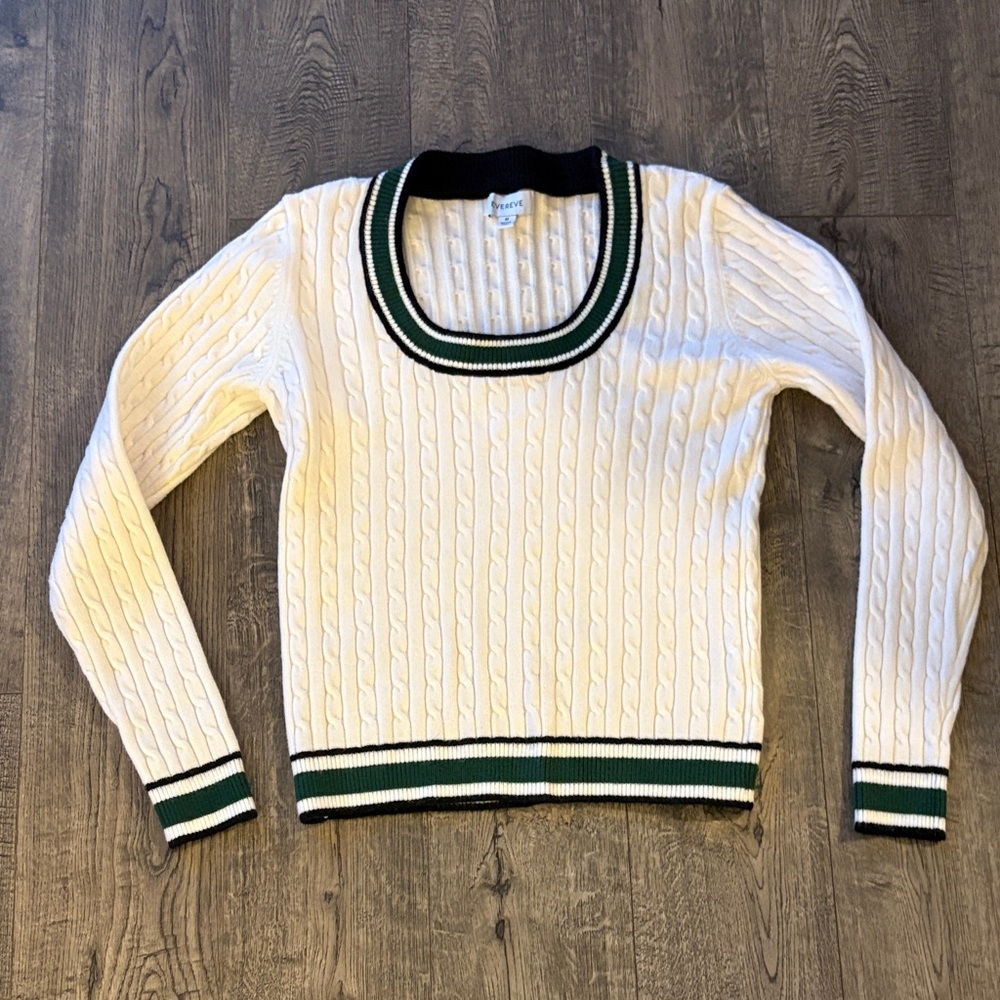 Evereve White Sweater with Green Accents Medium